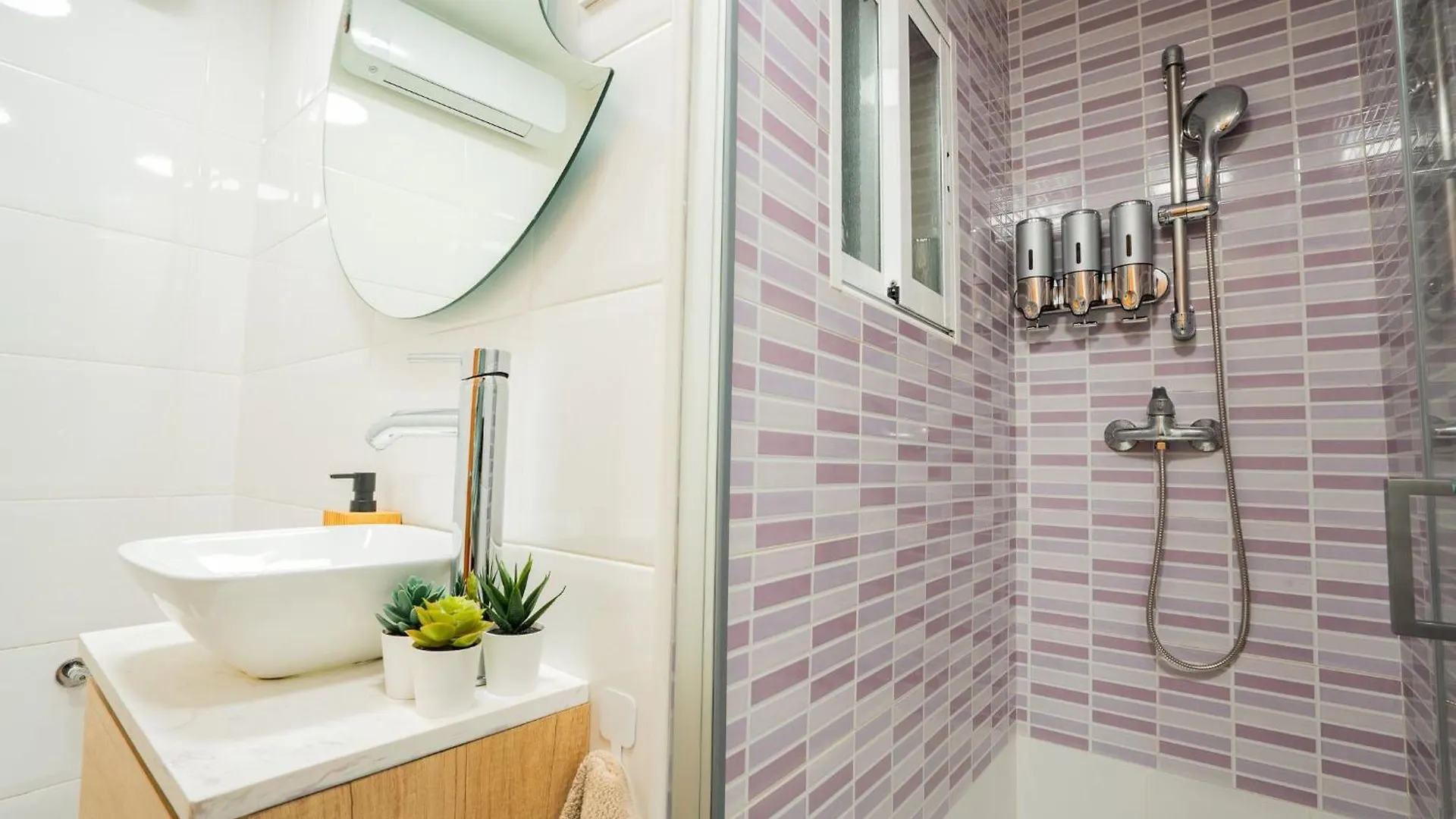 Home365 Barbera Del Valles Barcelona